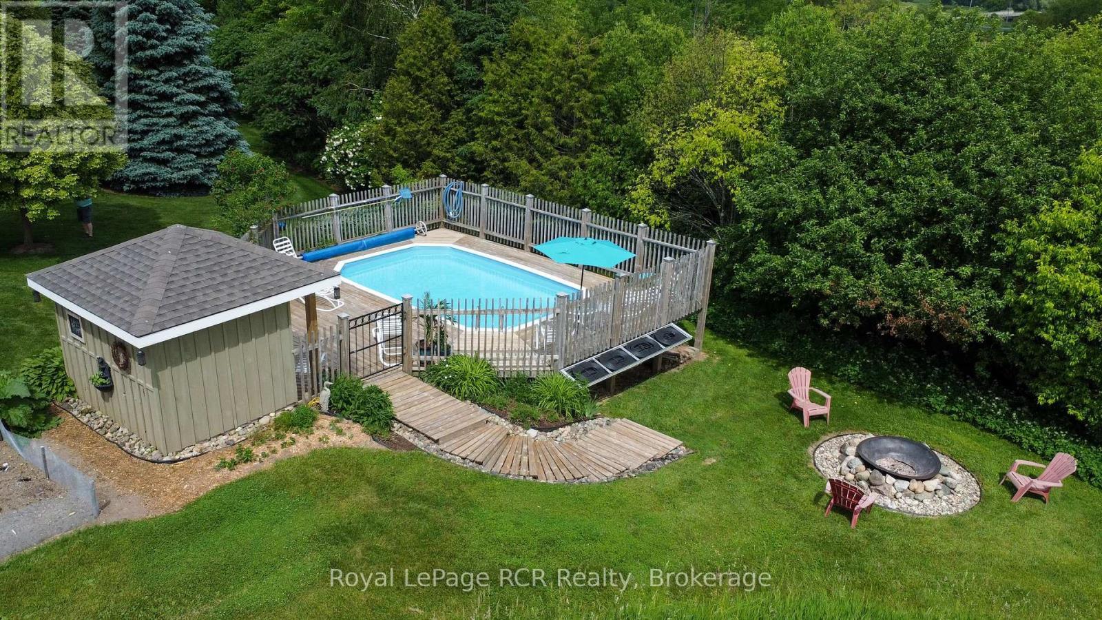 












8022 CONCESSION 16 ROAD

,
Mapleton,







Ontario
N0G1A0

