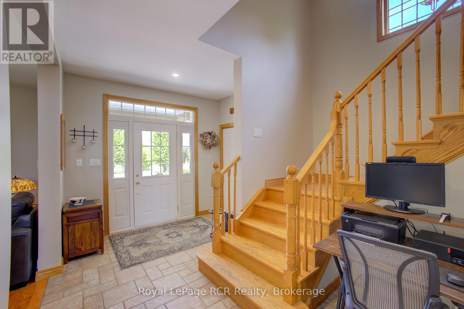 












8022 CONCESSION 16 ROAD

,
Mapleton,







Ontario
N0G1A0

