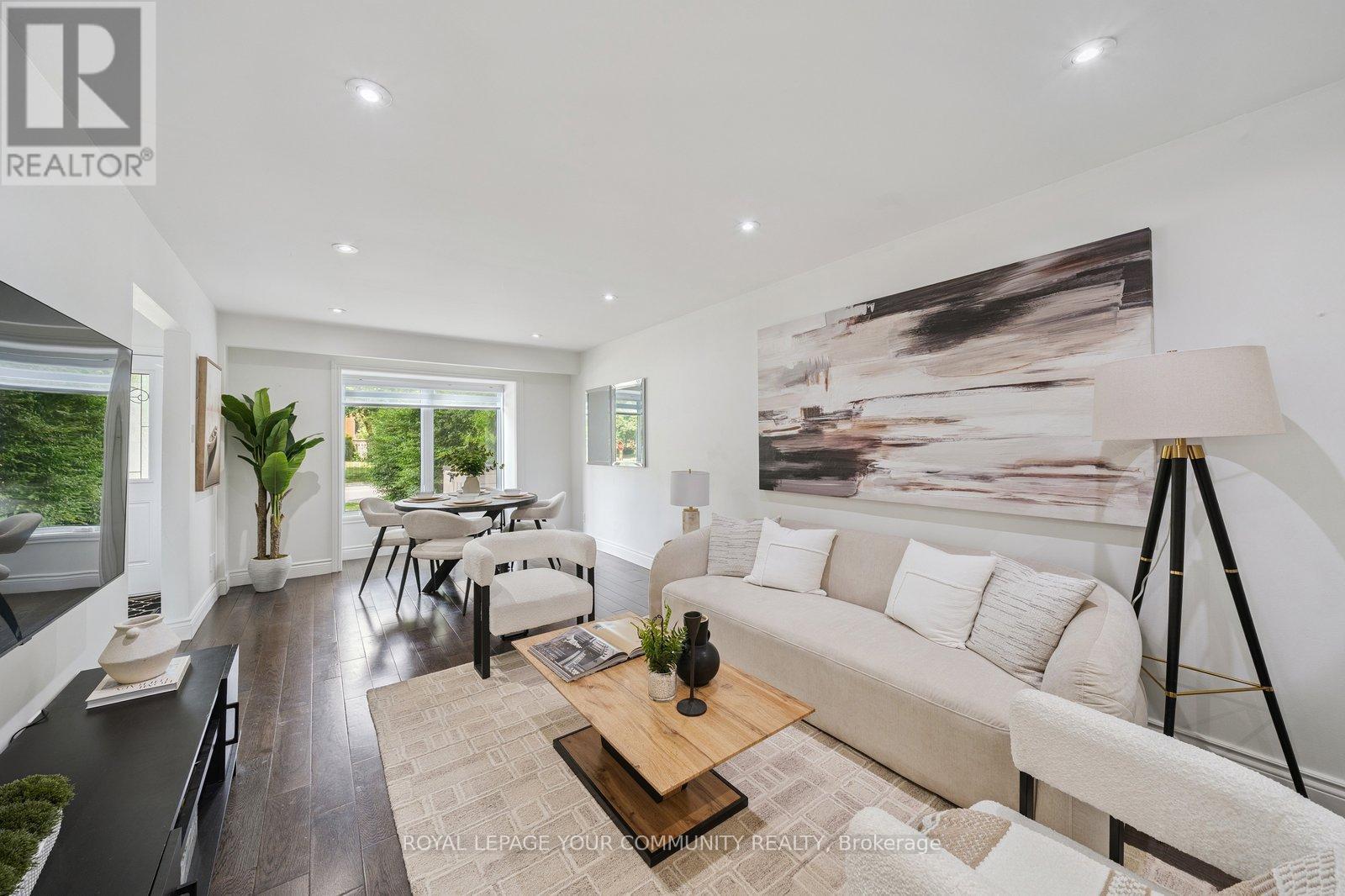 












249 WELDRICK ROAD W

,
Richmond Hill,




Ontario
L4C5J2

