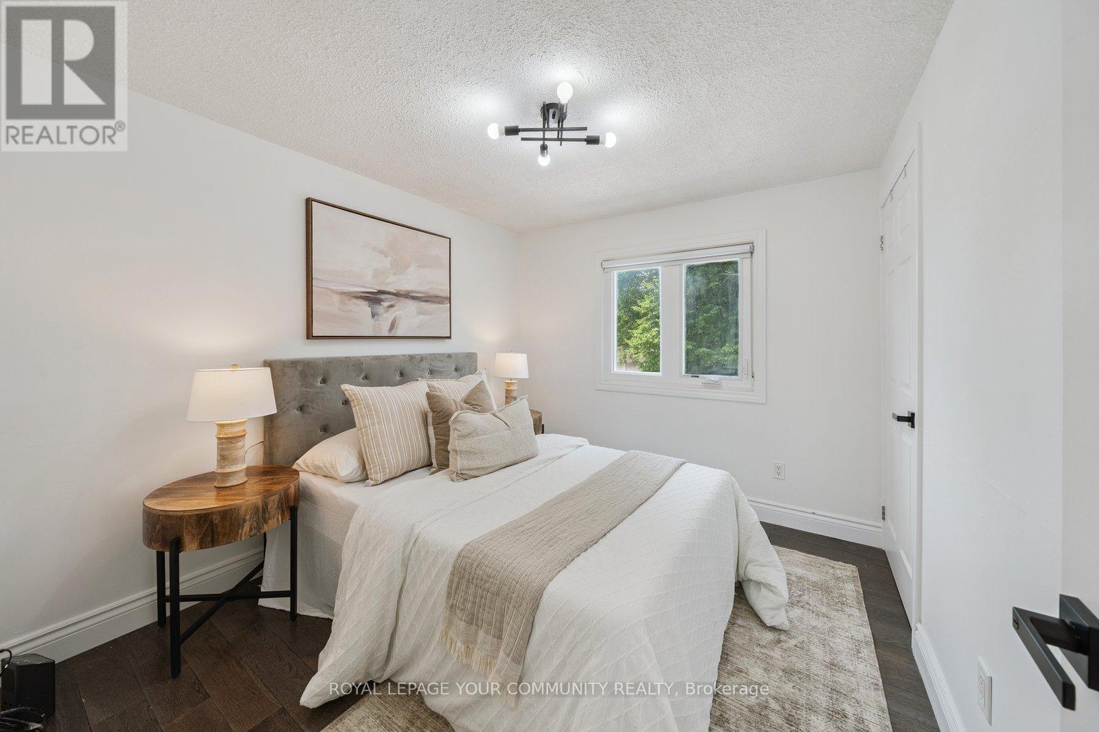 












249 WELDRICK ROAD W

,
Richmond Hill,




Ontario
L4C5J2

