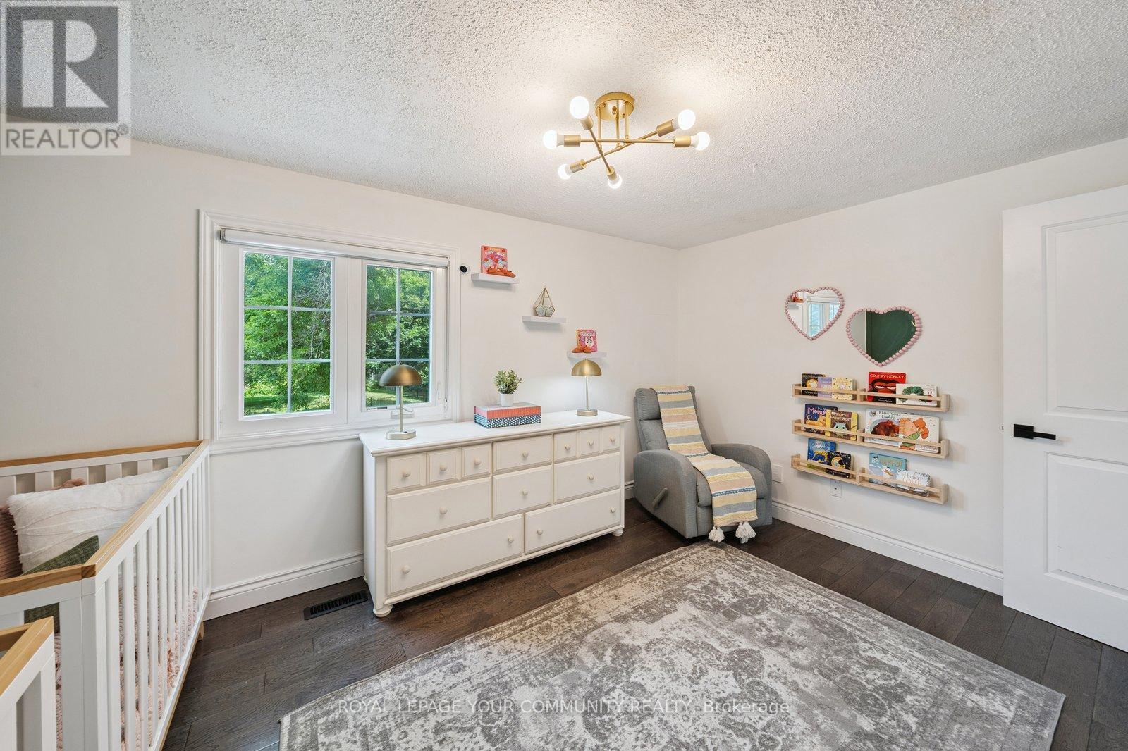 












249 WELDRICK ROAD W

,
Richmond Hill,




Ontario
L4C5J2

