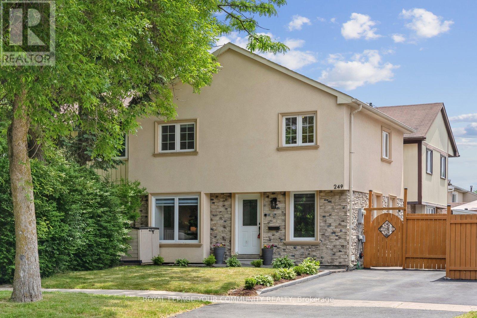 












249 WELDRICK ROAD W

,
Richmond Hill,




Ontario
L4C5J2

