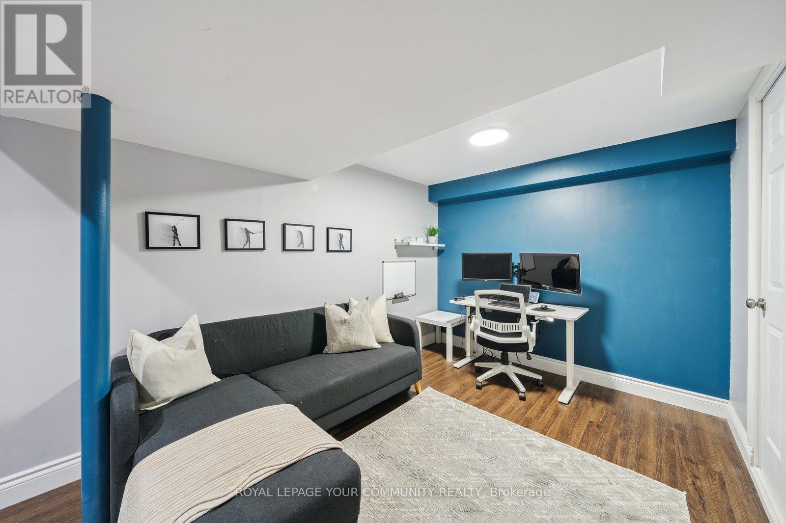 












249 WELDRICK ROAD W

,
Richmond Hill,




Ontario
L4C5J2

