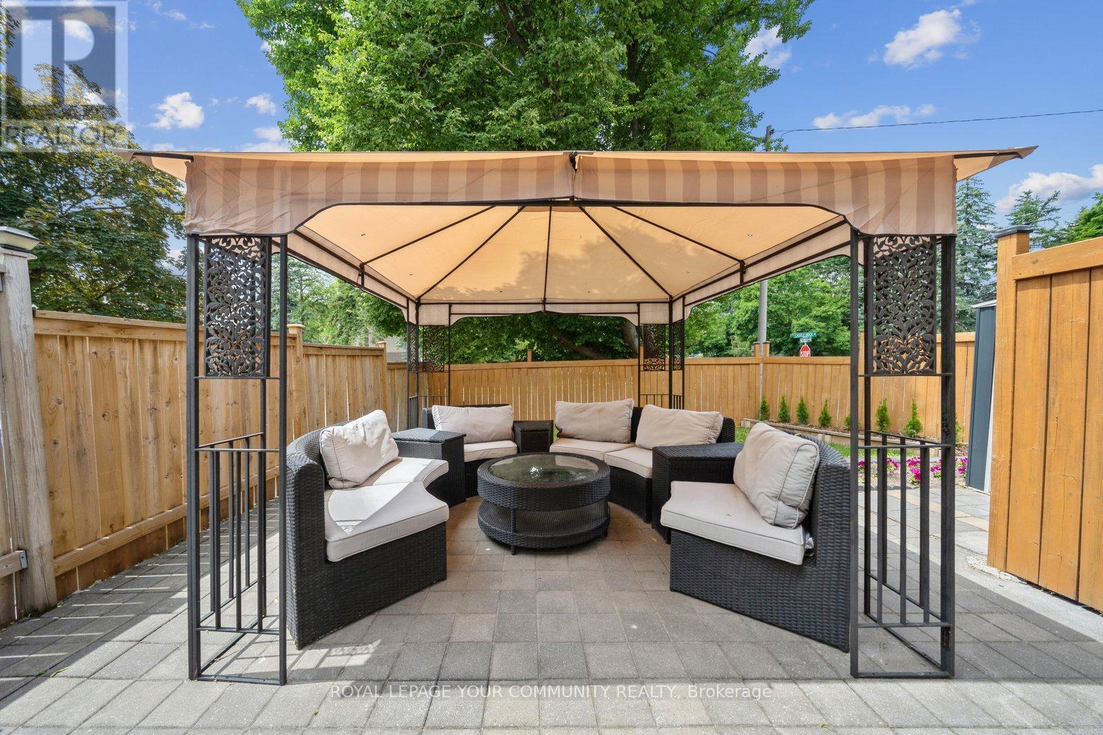 












249 WELDRICK ROAD W

,
Richmond Hill,




Ontario
L4C5J2

