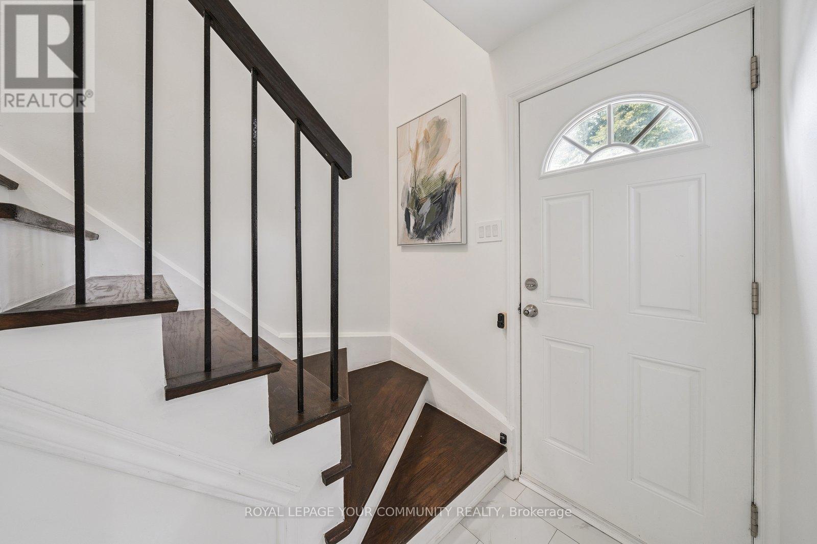 












249 WELDRICK ROAD W

,
Richmond Hill,




Ontario
L4C5J2


