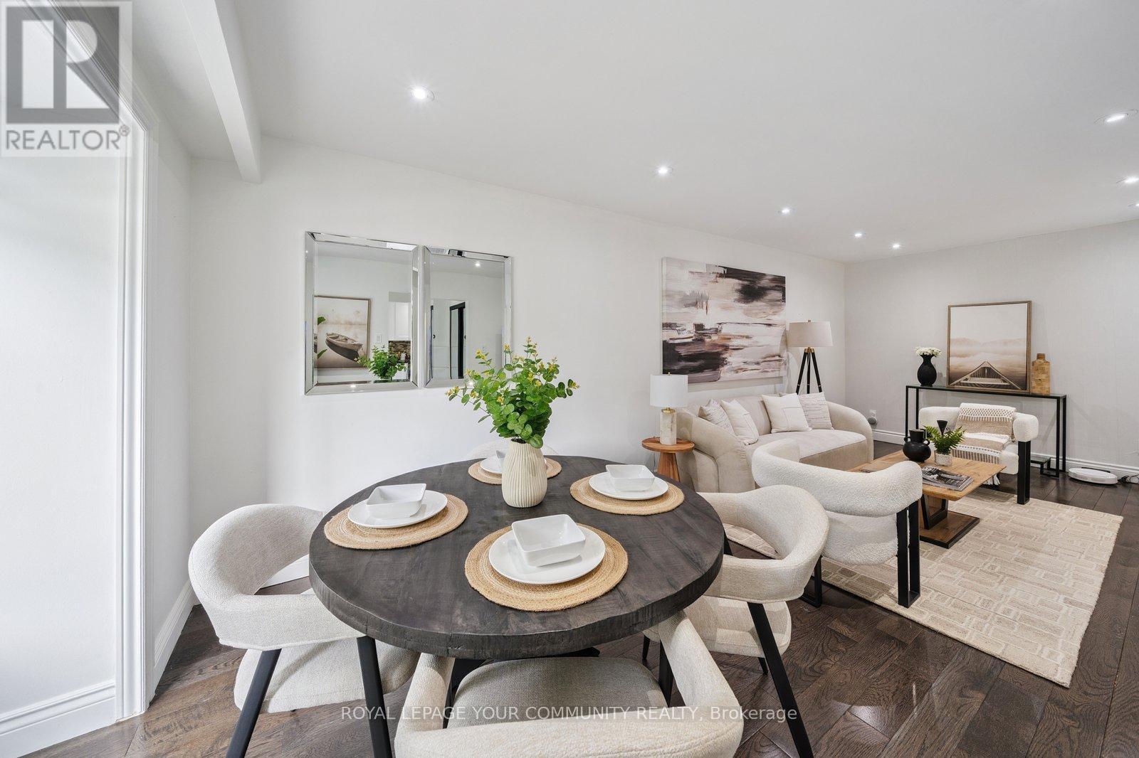 












249 WELDRICK ROAD W

,
Richmond Hill,




Ontario
L4C5J2

