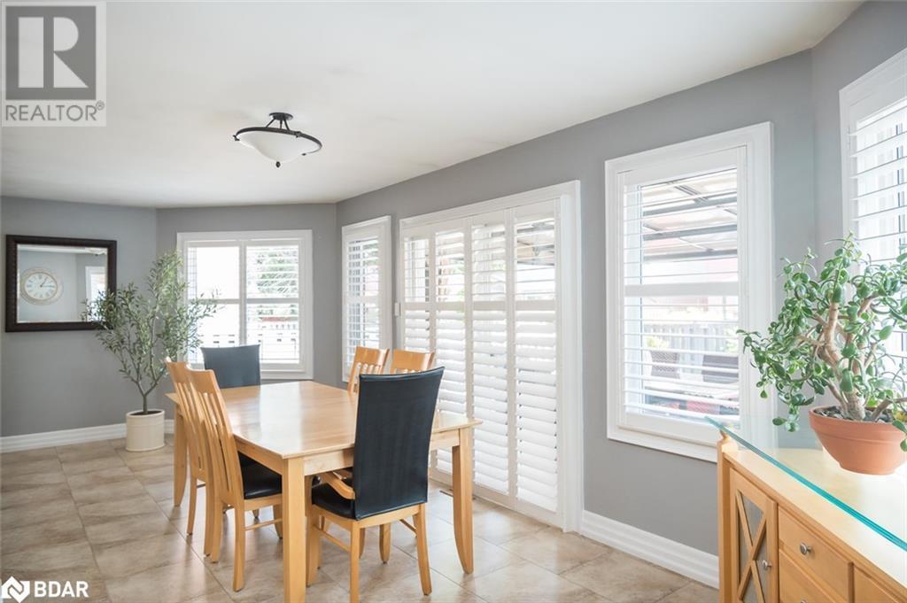 












5971 GROSSBEAK Drive

,
Mississauga,




Ontario
L5N6B3

