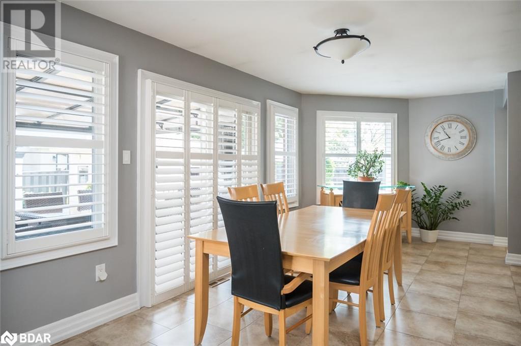 












5971 GROSSBEAK Drive

,
Mississauga,




Ontario
L5N6B3

