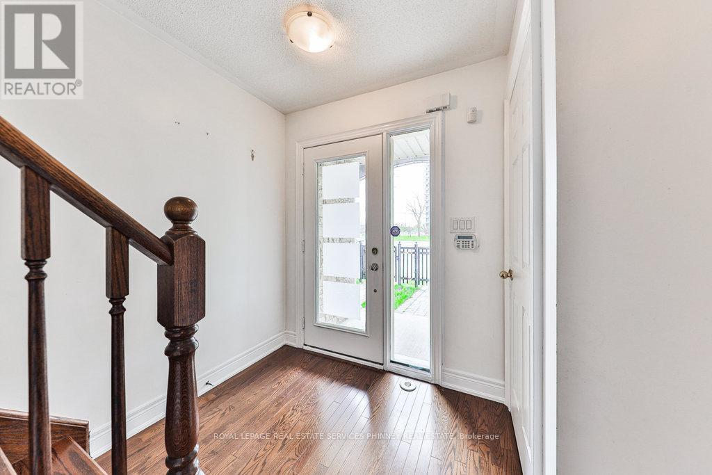












2032 LAKESHORE ROAD W

,
Mississauga,




Ontario
L5J1J8

