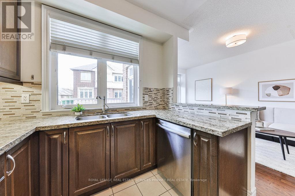 












2032 LAKESHORE ROAD W

,
Mississauga,




Ontario
L5J1J8

