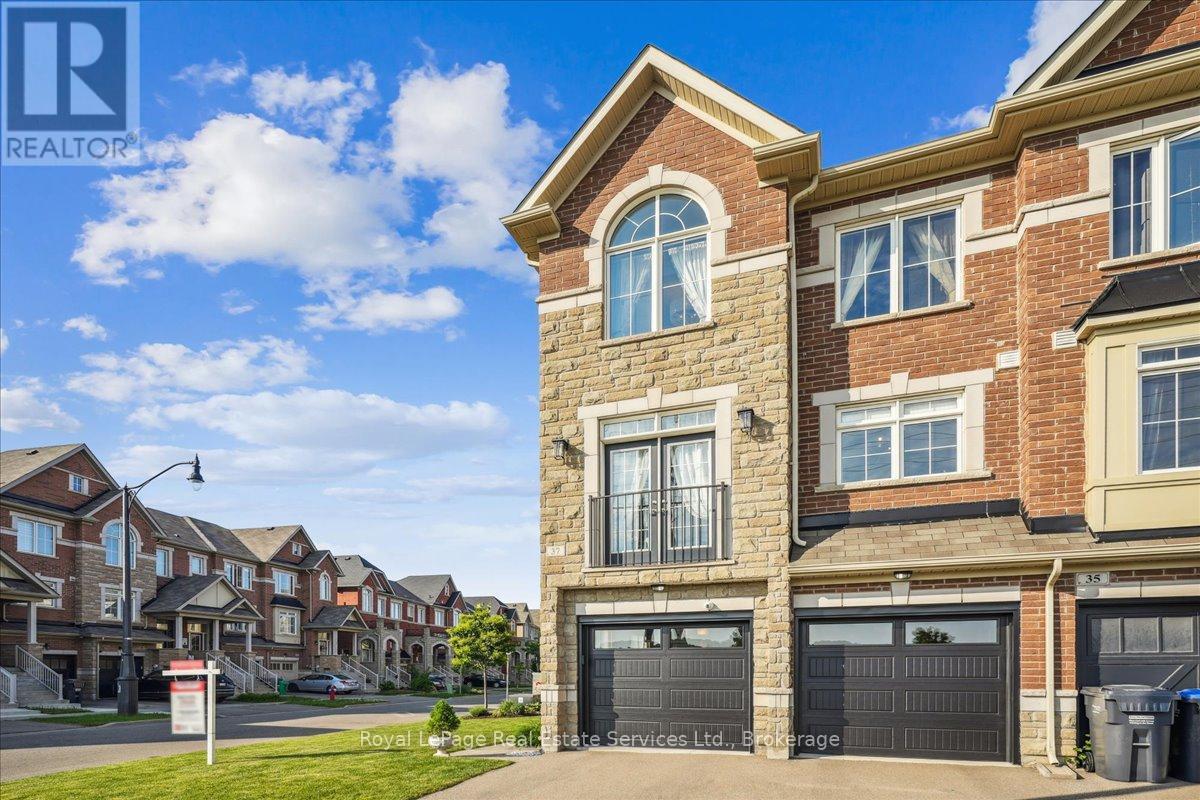 












37 ROCKMAN CRESCENT

,
Brampton (Northwest Brampton),




Ontario
L7A0B5

