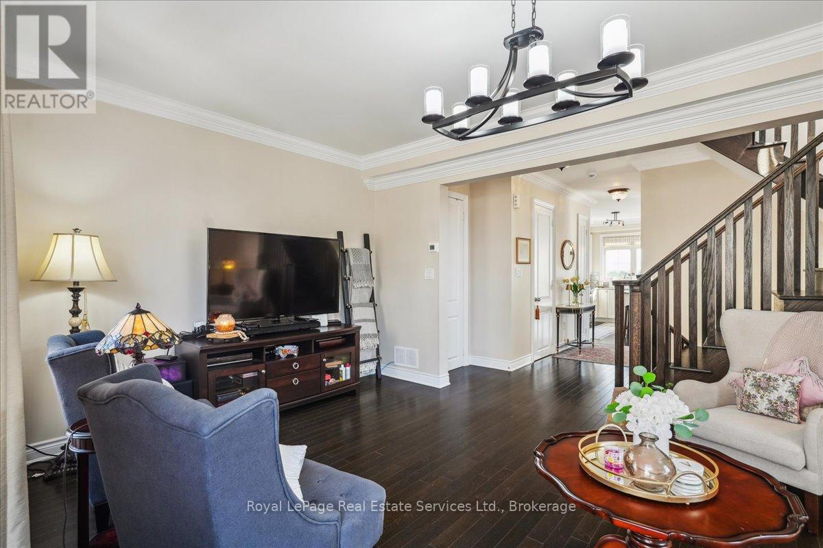 












37 ROCKMAN CRESCENT

,
Brampton (Northwest Brampton),




Ontario
L7A0B5

