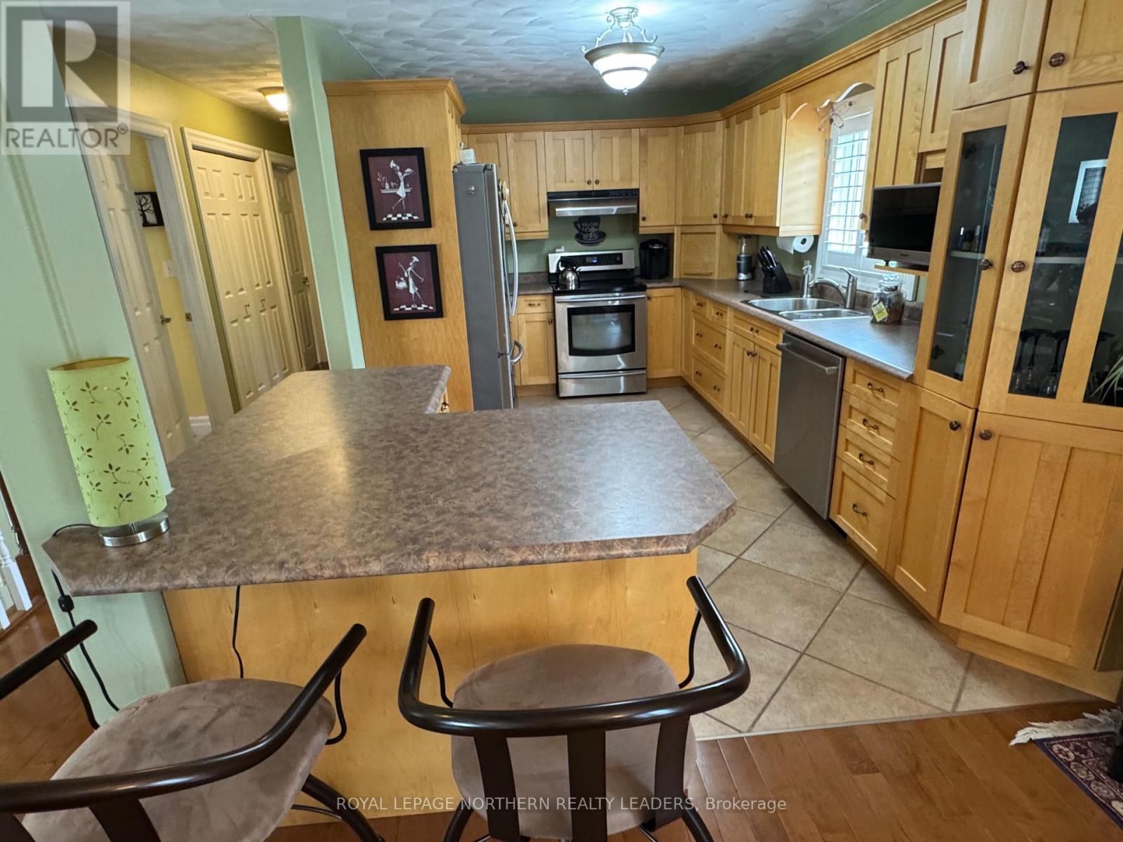 












1110 SANDY FALLS ROAD

,
Timmins (MTJ - 101 West),




Ontario
P4N7C3


