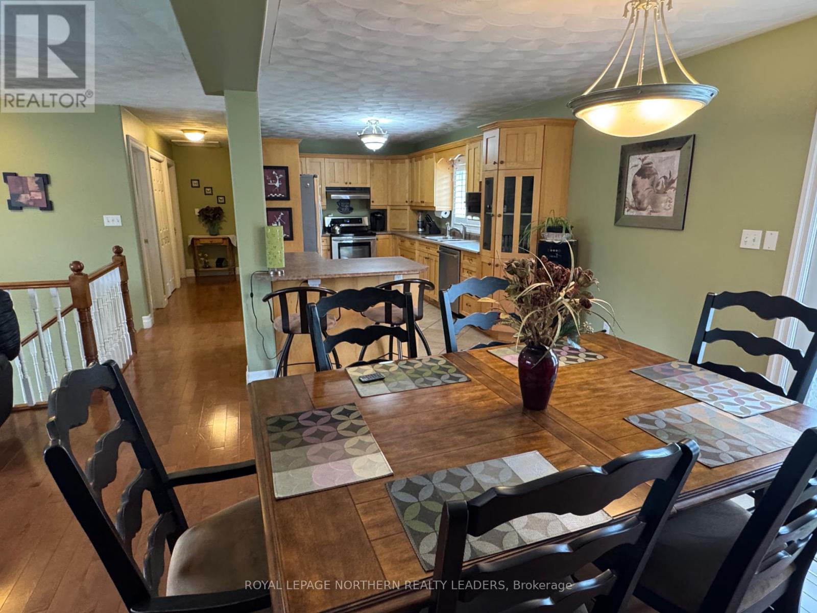 












1110 SANDY FALLS ROAD

,
Timmins (MTJ - 101 West),




Ontario
P4N7C3

