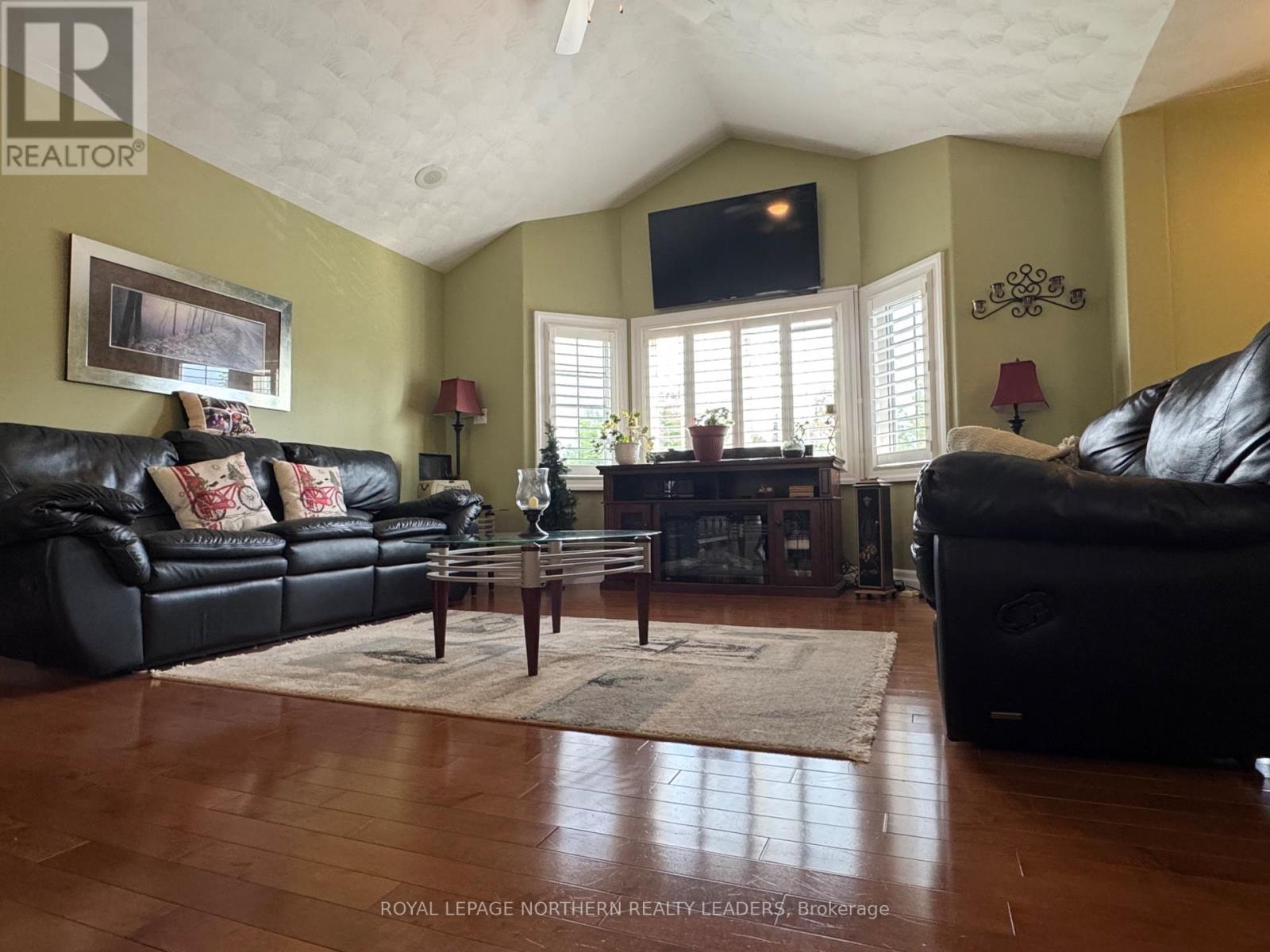 












1110 SANDY FALLS ROAD

,
Timmins (MTJ - 101 West),




Ontario
P4N7C3

