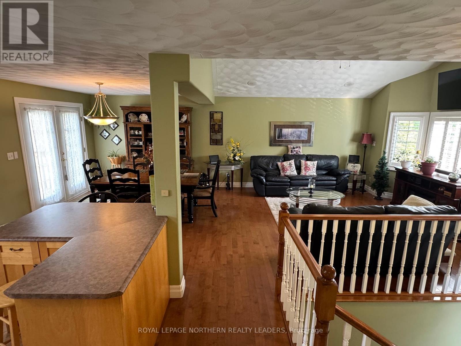 












1110 SANDY FALLS ROAD

,
Timmins (MTJ - 101 West),




Ontario
P4N7C3

