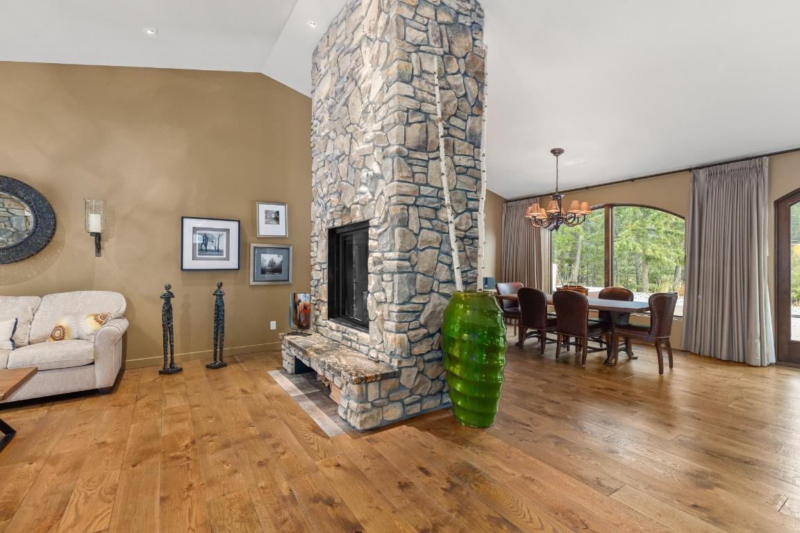 









4335


Maxwell

Road,
Peachland,




BC
V0H 1X3

