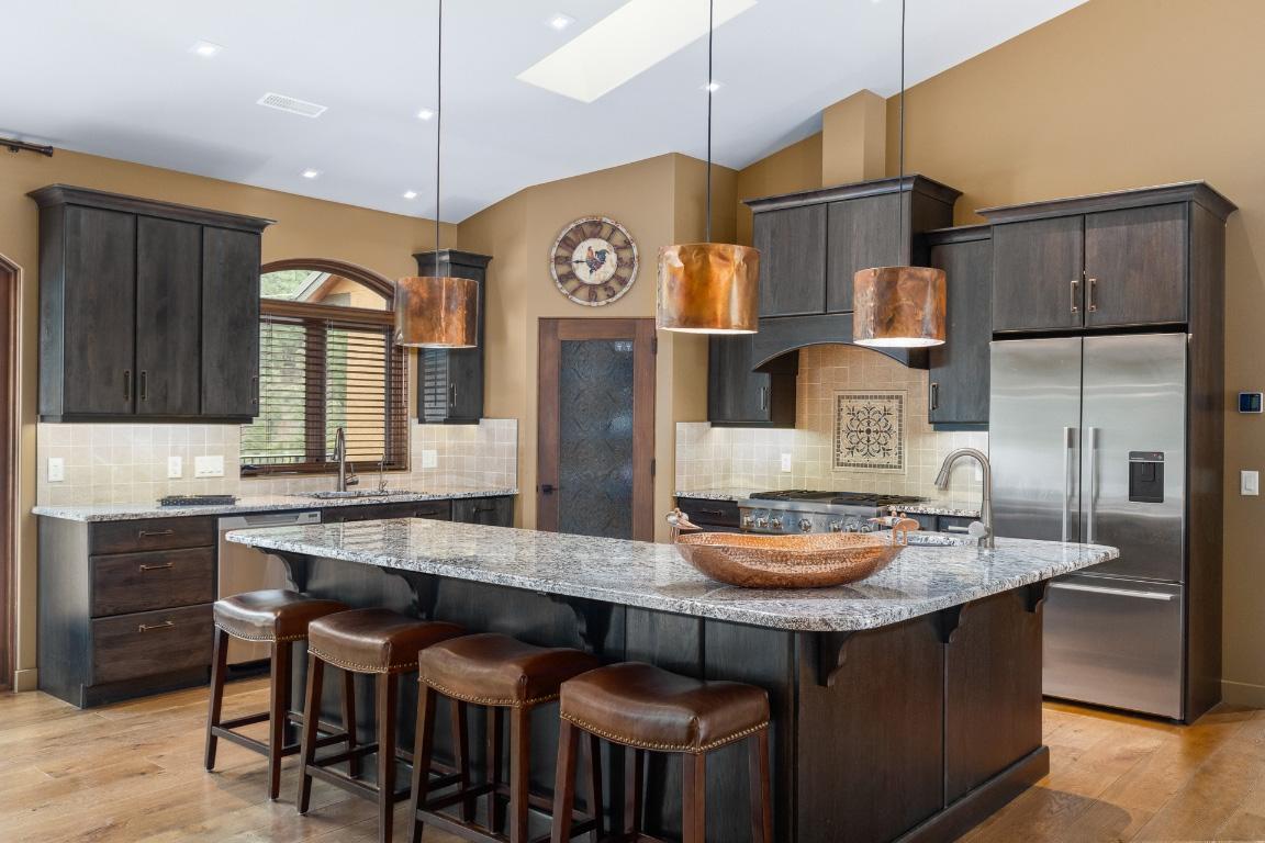 









4335


Maxwell

Road,
Peachland,




BC
V0H 1X3

