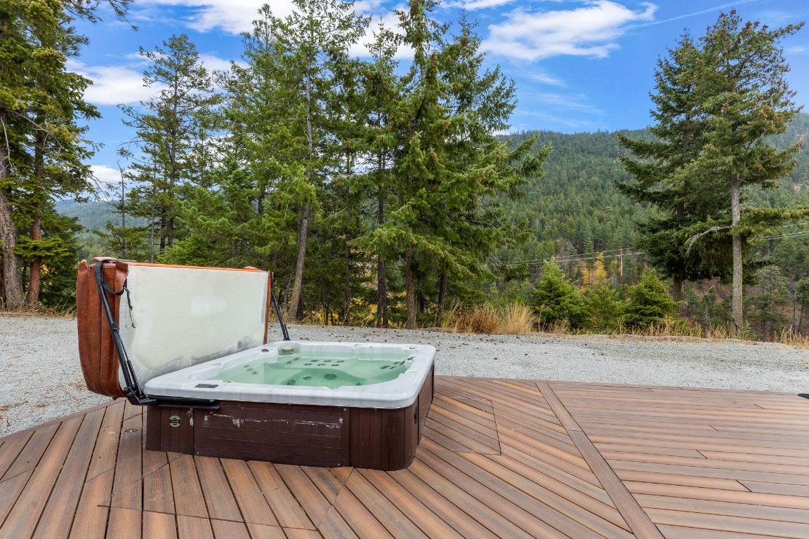 









4335


Maxwell

Road,
Peachland,




BC
V0H 1X3

