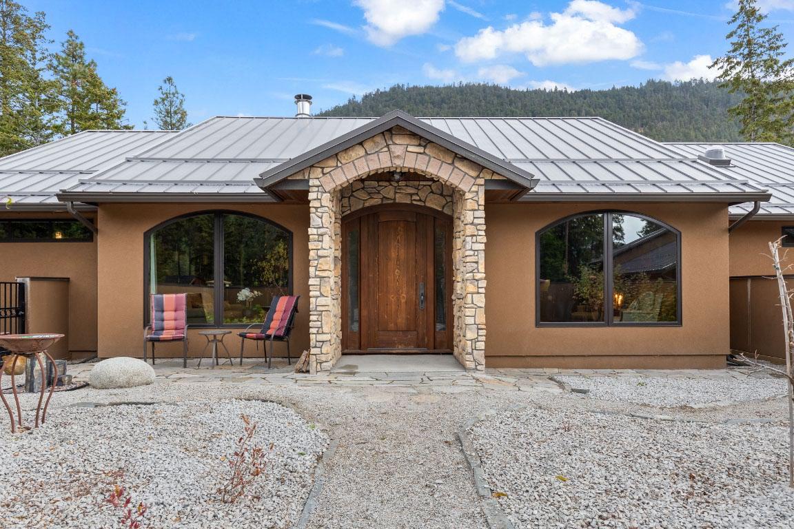 









4335


Maxwell

Road,
Peachland,




BC
V0H 1X3

