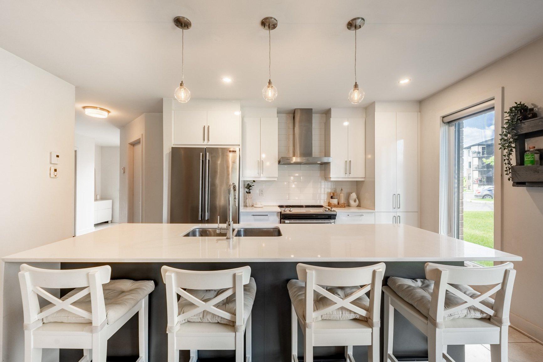 









11


Rue Rémi-Dansereau

, 1,
Beloeil,




QC
J3G0L8

