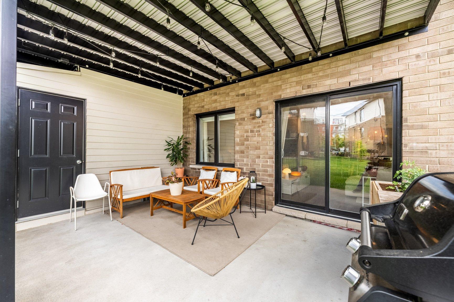 









11


Rue Rémi-Dansereau

, 1,
Beloeil,




QC
J3G0L8

