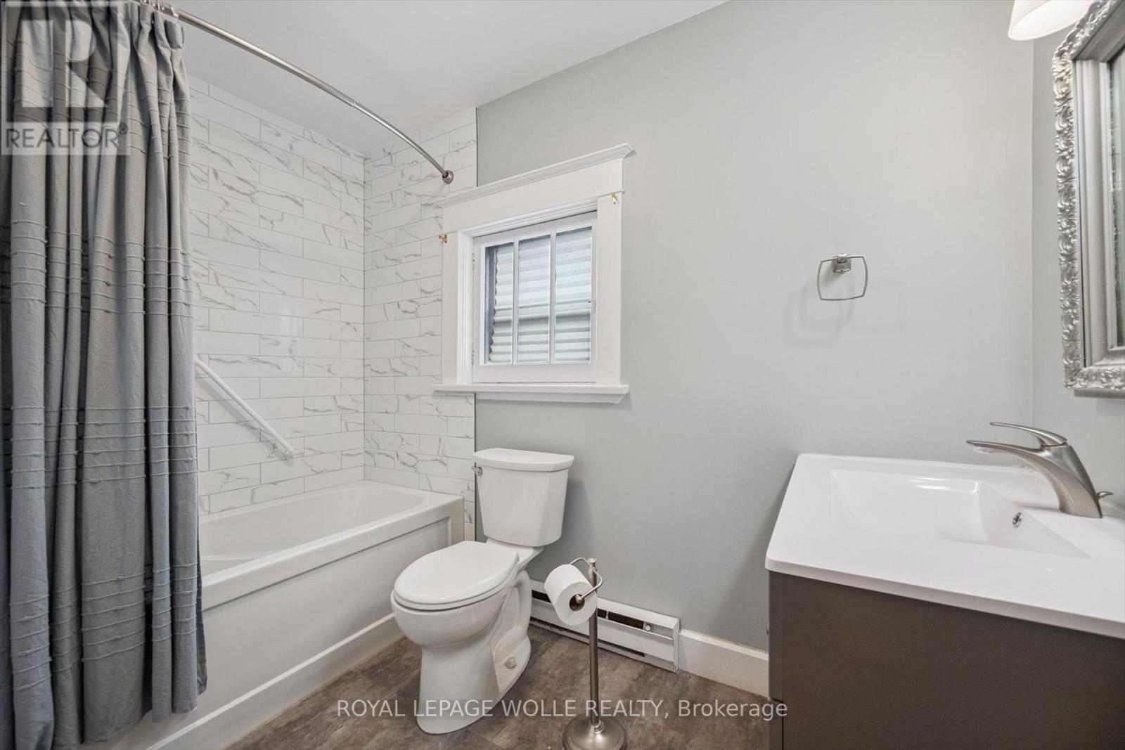 












180 DAVID STREET

,
Kitchener,




Ontario
N2G1Y5

