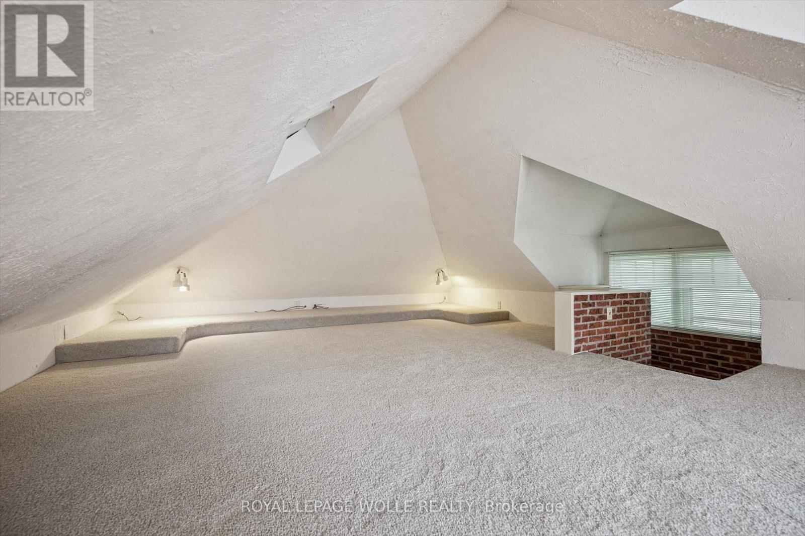 












180 DAVID STREET

,
Kitchener,




Ontario
N2G1Y5

