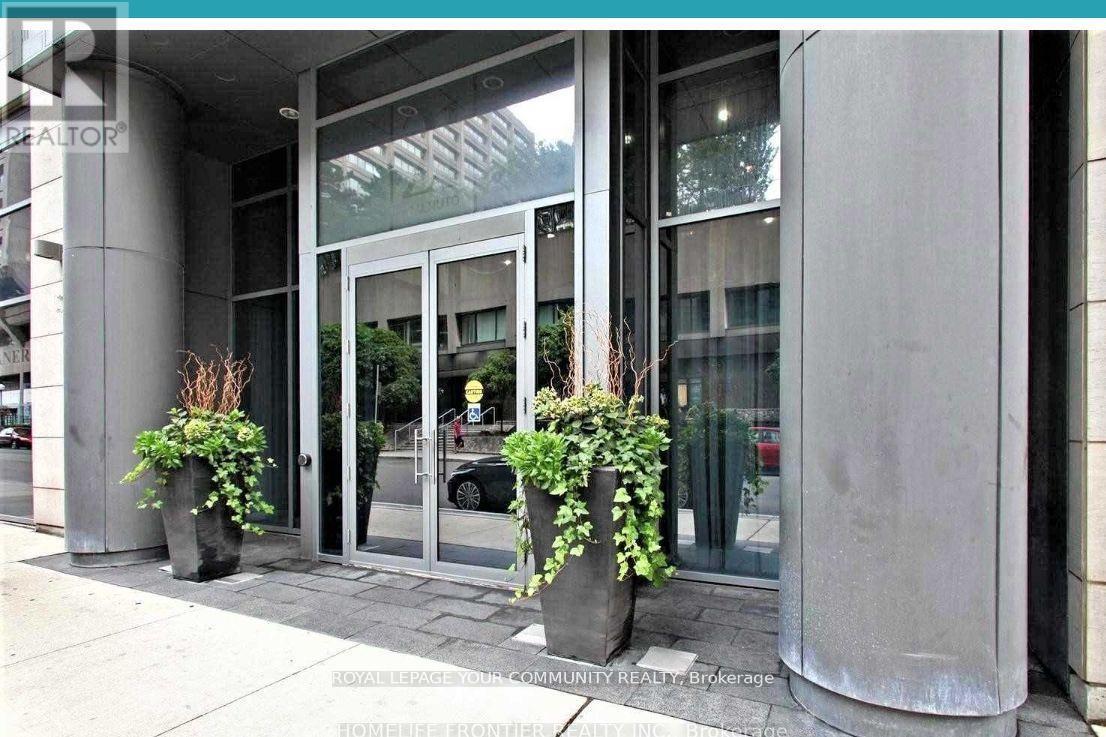 












3202 - 21 BALMUTO STREET

,
Toronto,




Ontario
M4Y1W4

