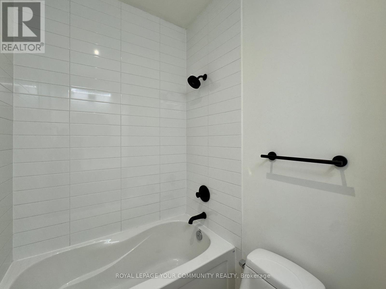 












3202 - 21 BALMUTO STREET

,
Toronto,




Ontario
M4Y1W4

