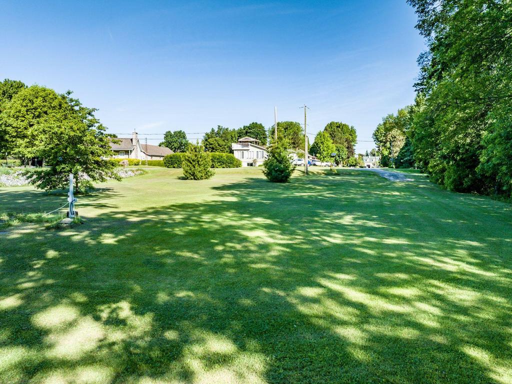












2e Rue

,
Batiscan,







QC
G0X1A0

