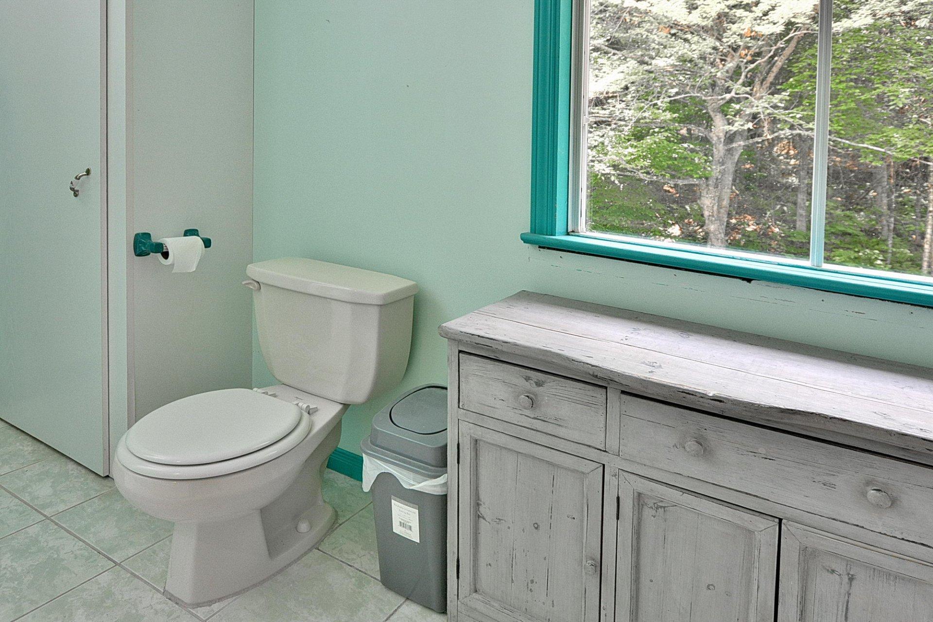 









327


Ch. de la Rouge

,
Huberdeau,




QC
J0T1G0

