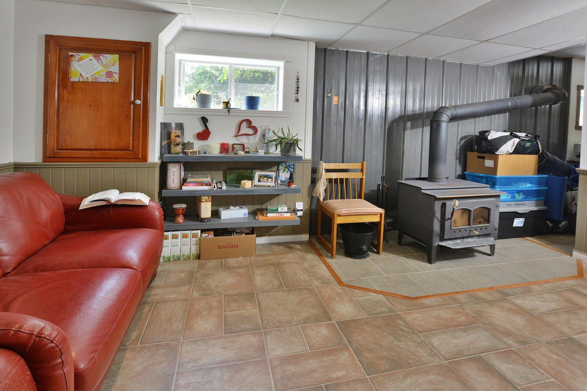 









327


Ch. de la Rouge

,
Huberdeau,




QC
J0T1G0

