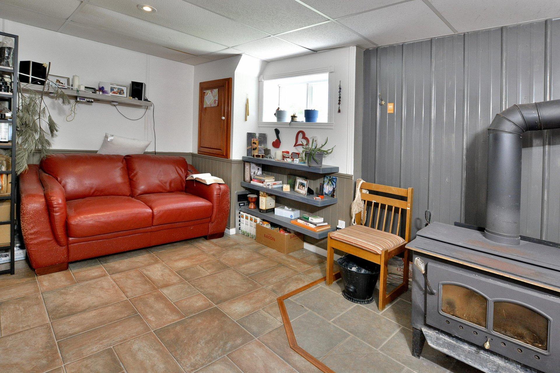 









327


Ch. de la Rouge

,
Huberdeau,




QC
J0T1G0

