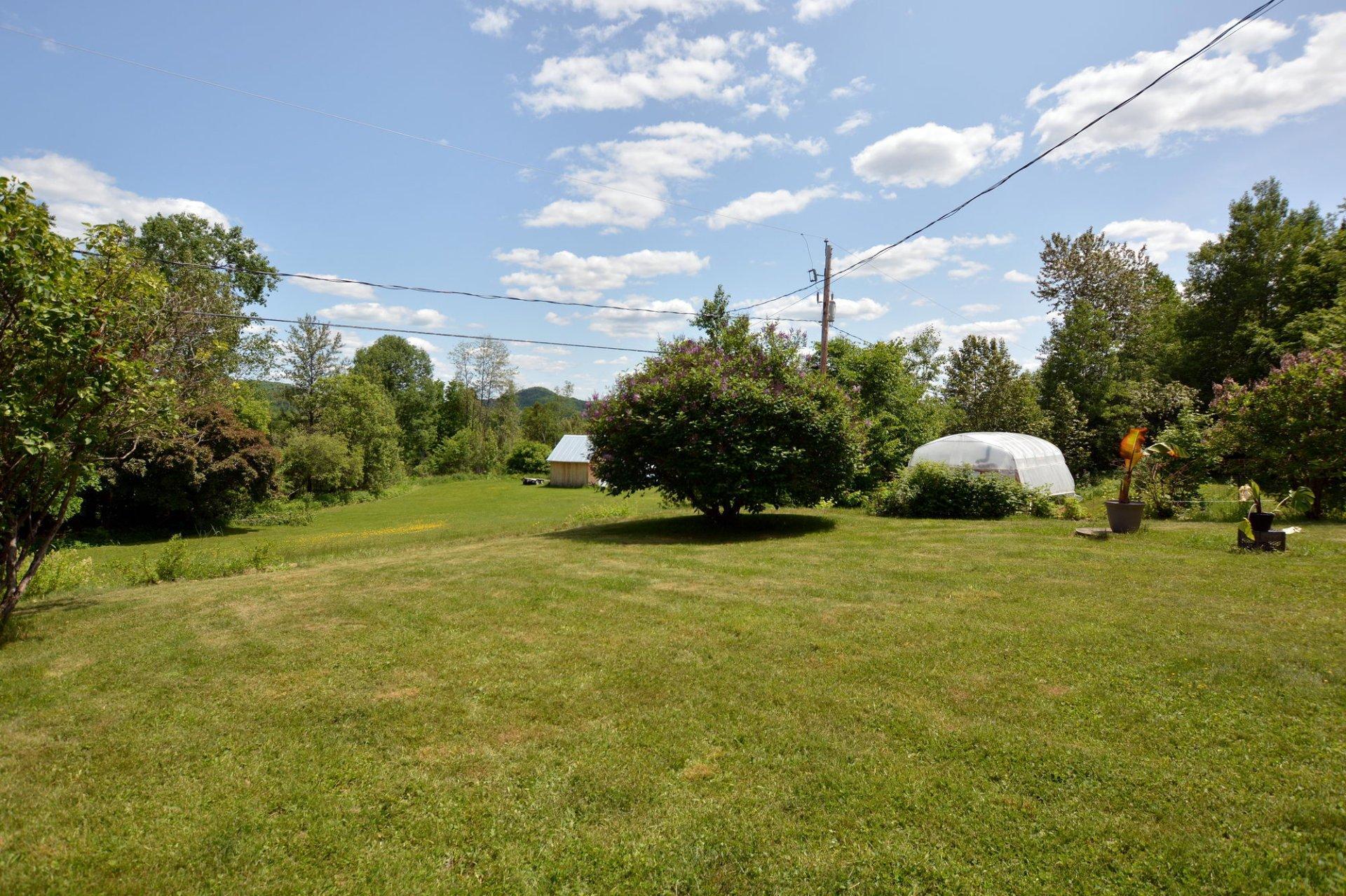 









327


Ch. de la Rouge

,
Huberdeau,




QC
J0T1G0

