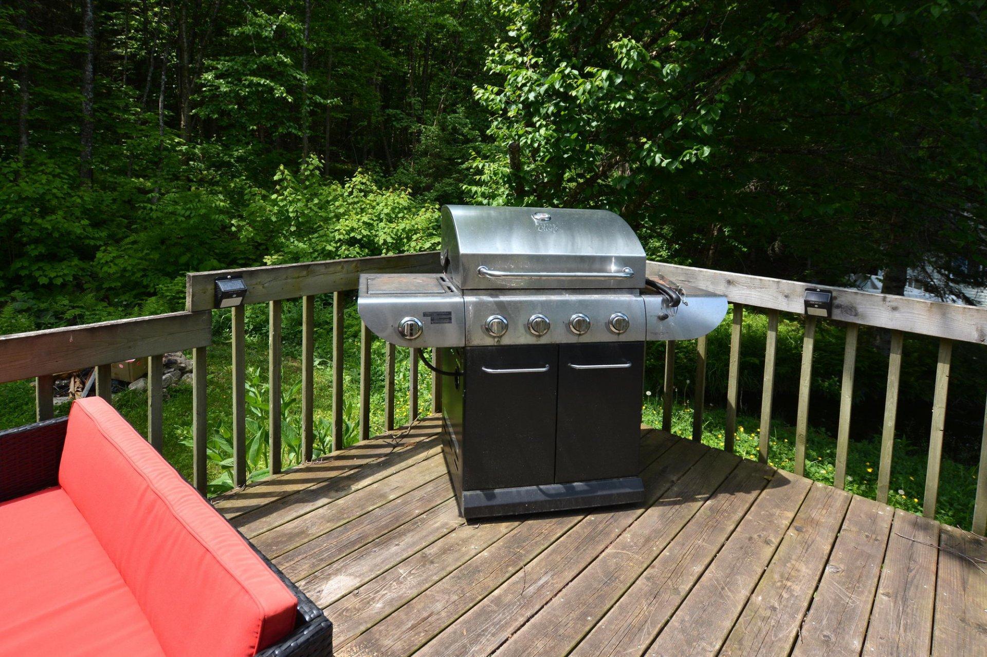 









327


Ch. de la Rouge

,
Huberdeau,




QC
J0T1G0

