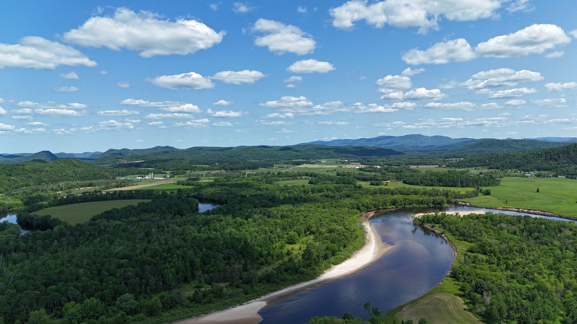 









327


Ch. de la Rouge

,
Huberdeau,




QC
J0T1G0

