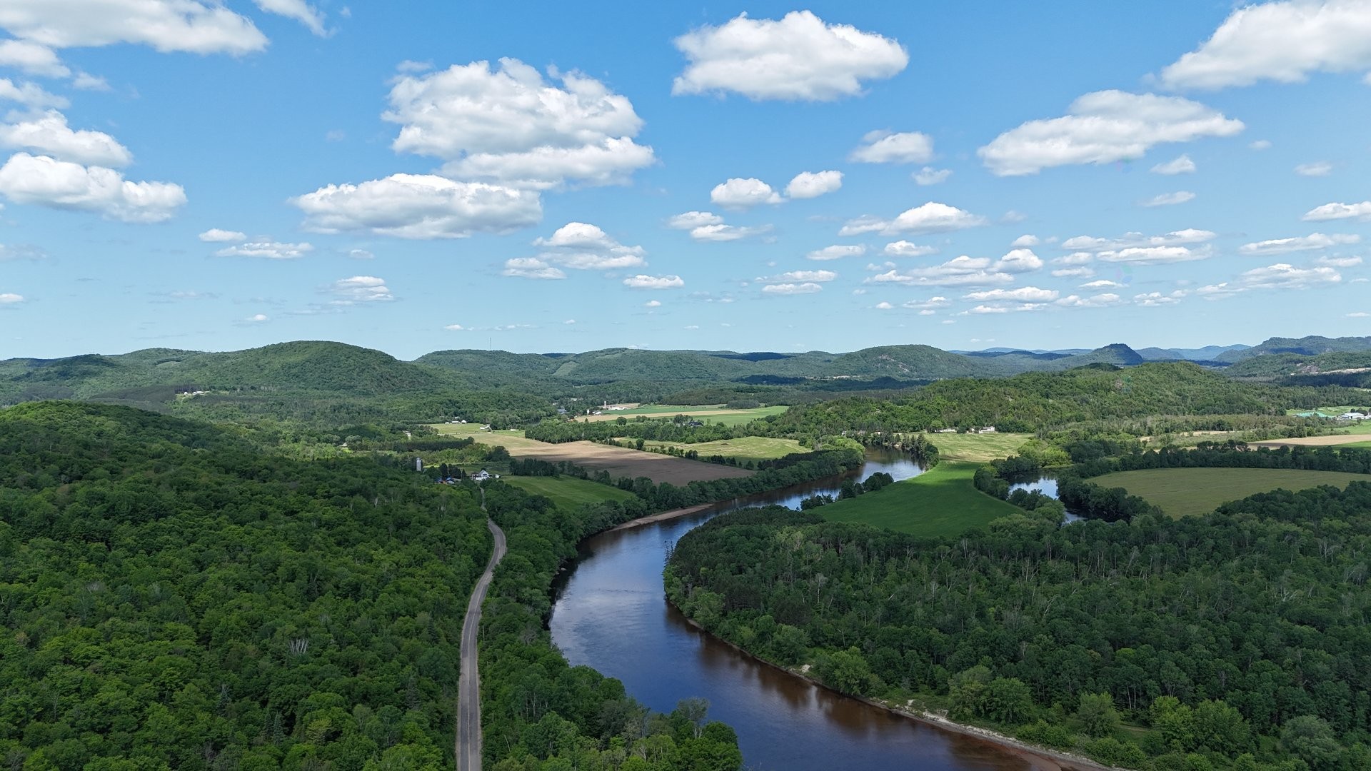 









327


Ch. de la Rouge

,
Huberdeau,




QC
J0T1G0

