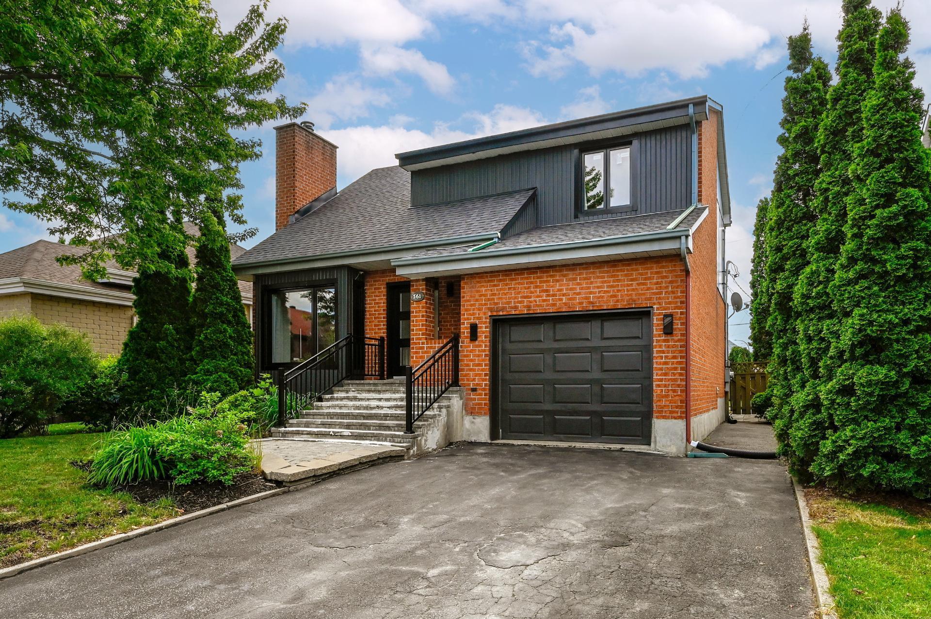 









561


Rue Louis-Lamarre

,
Longueuil (Greenfield Park),




QC
J4V3N3

