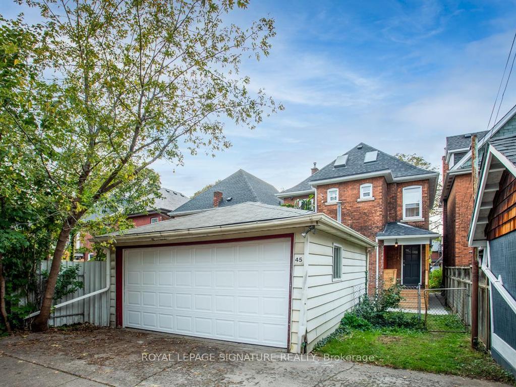 









45


Garfield

Avenue South, Unit #1,
Hamilton,




ON
L5R 3E7

