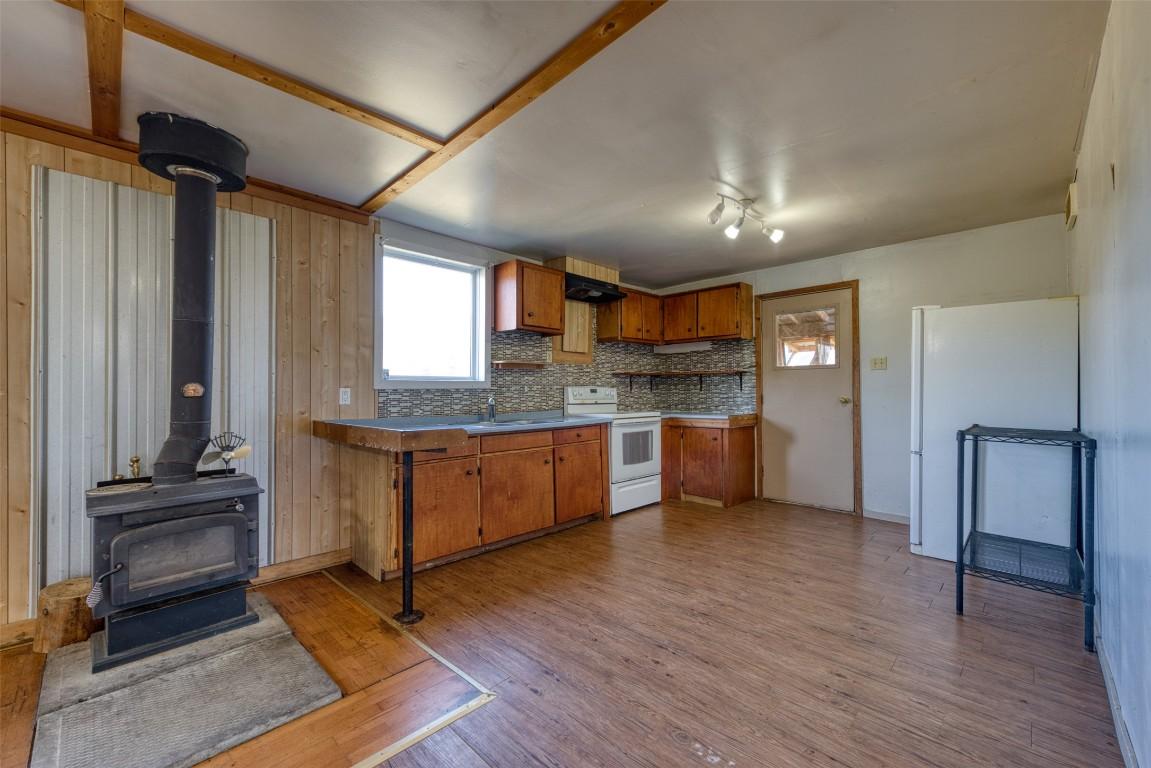 









48


Puckett

Road,
Cherryville,




BC
V0E 2G3

