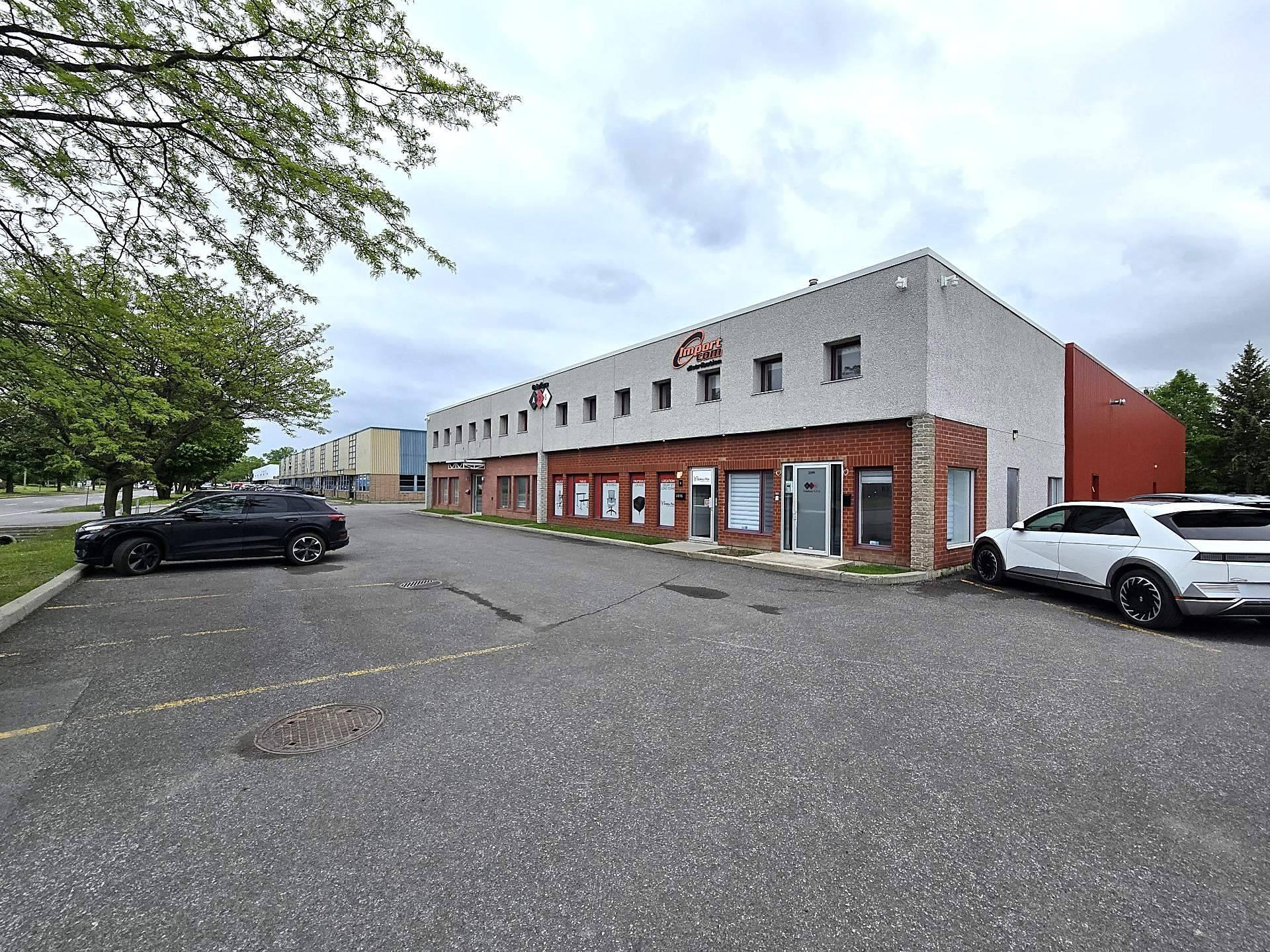 









3591Z

 - 3595Z


Boul. de la Grande-Allée

,
Boisbriand,




QC
J7H1H5

