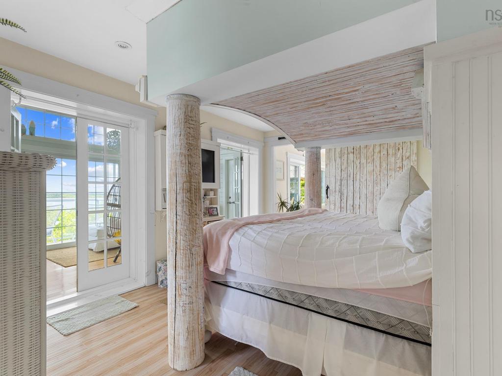 












4 York Redoubt Crescent

,
Fergusons Cove,




NS
B3V 1L7


