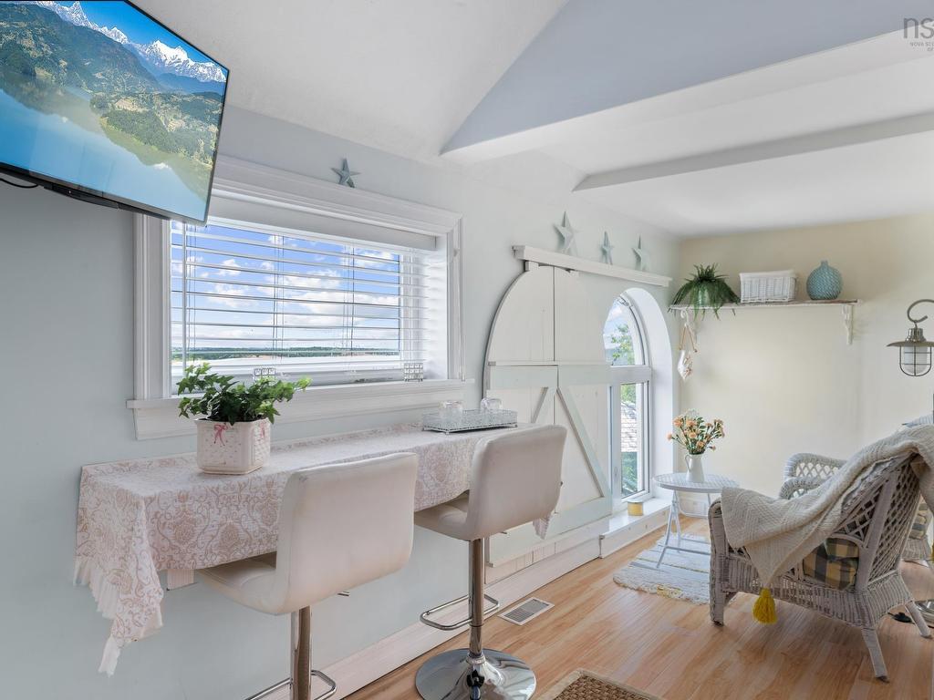 












4 York Redoubt Crescent

,
Fergusons Cove,




NS
B3V 1L7

