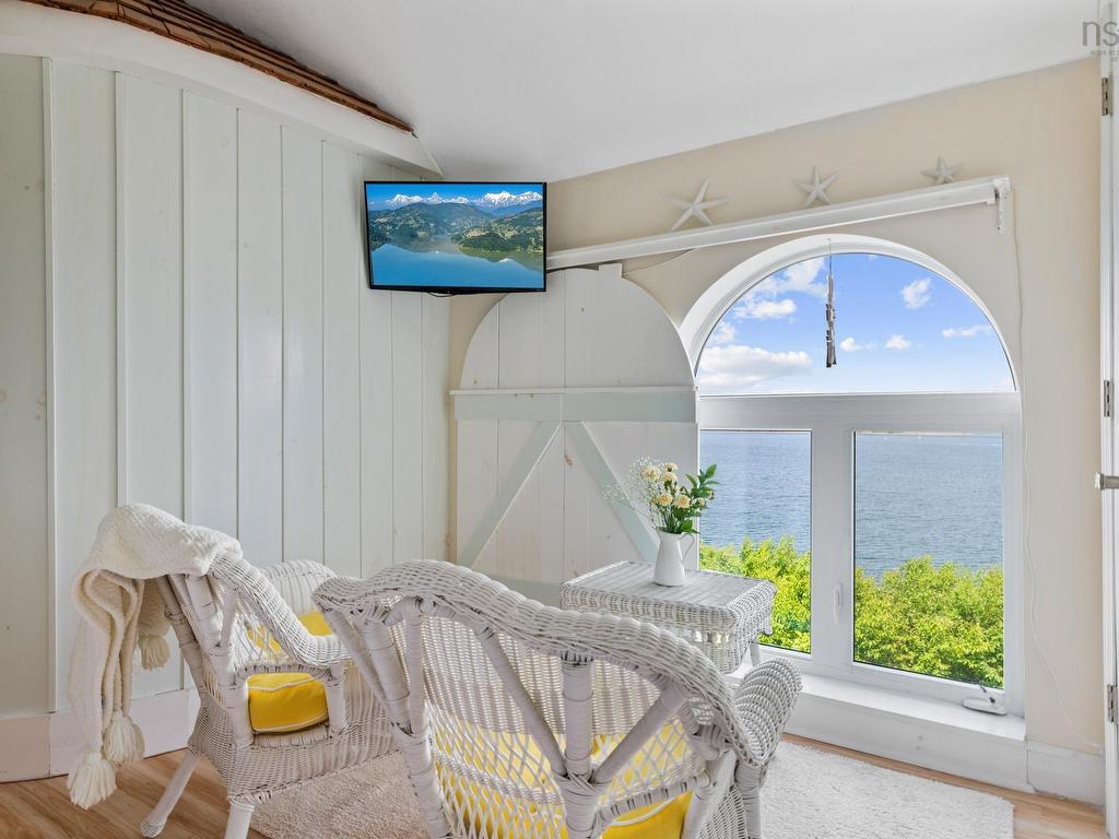 












4 York Redoubt Crescent

,
Fergusons Cove,




NS
B3V 1L7

