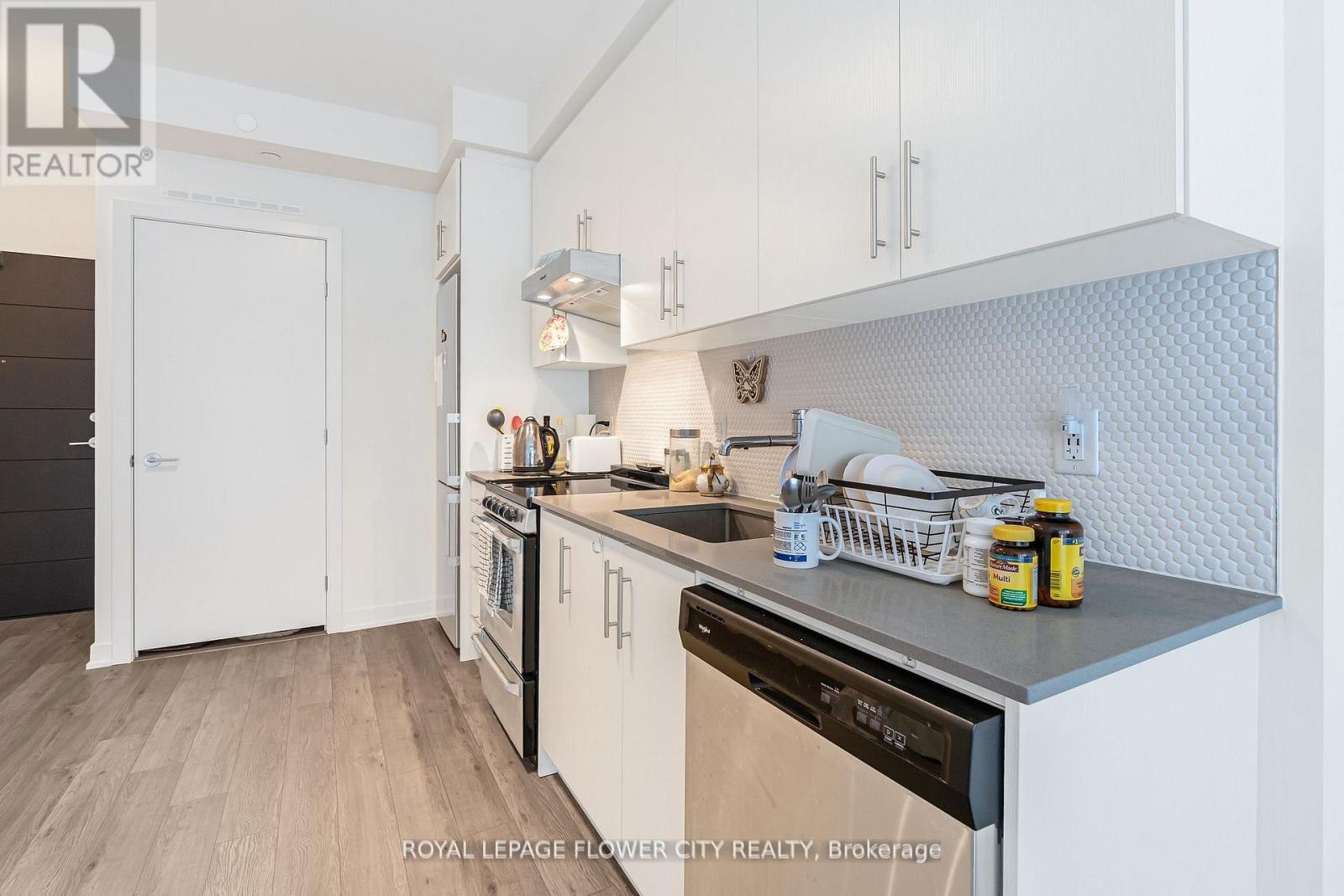 












907 - 212 KING WILLIAM STREET S

,
Hamilton,




Ontario
L8R0A7

