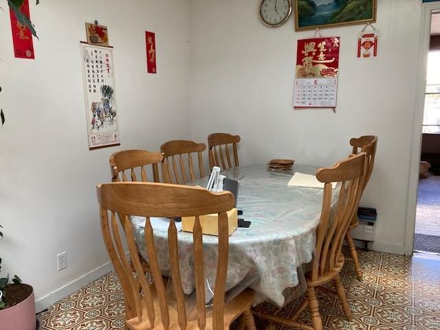









209


Empire

Avenue,
St. John's,




NL
A1A 2H4

