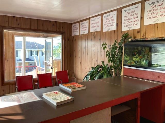 









209


Empire

Avenue,
St. John's,




NL
A1A 2H4

