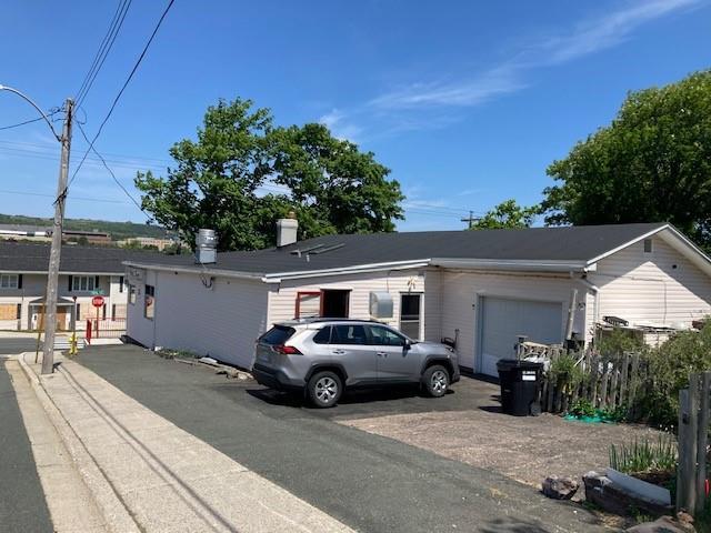 









209


Empire

Avenue,
St. John's,




NL
A1A 2H4

