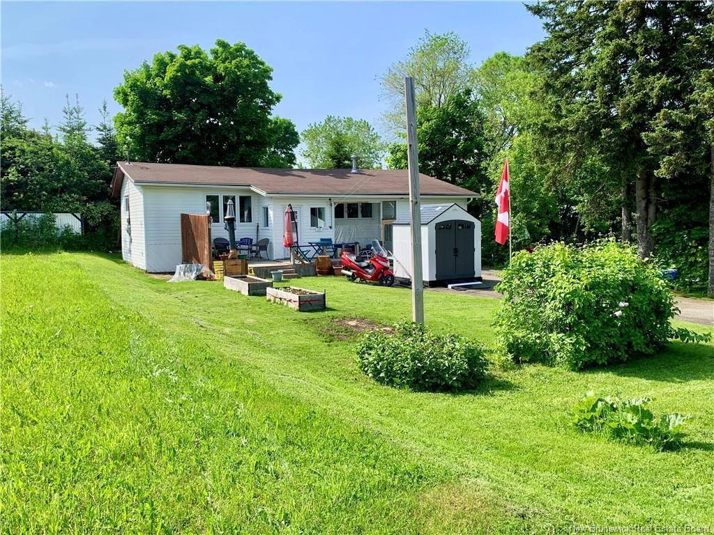 









19


Poirier

,
Charlo,




NB
E8E 2X4

